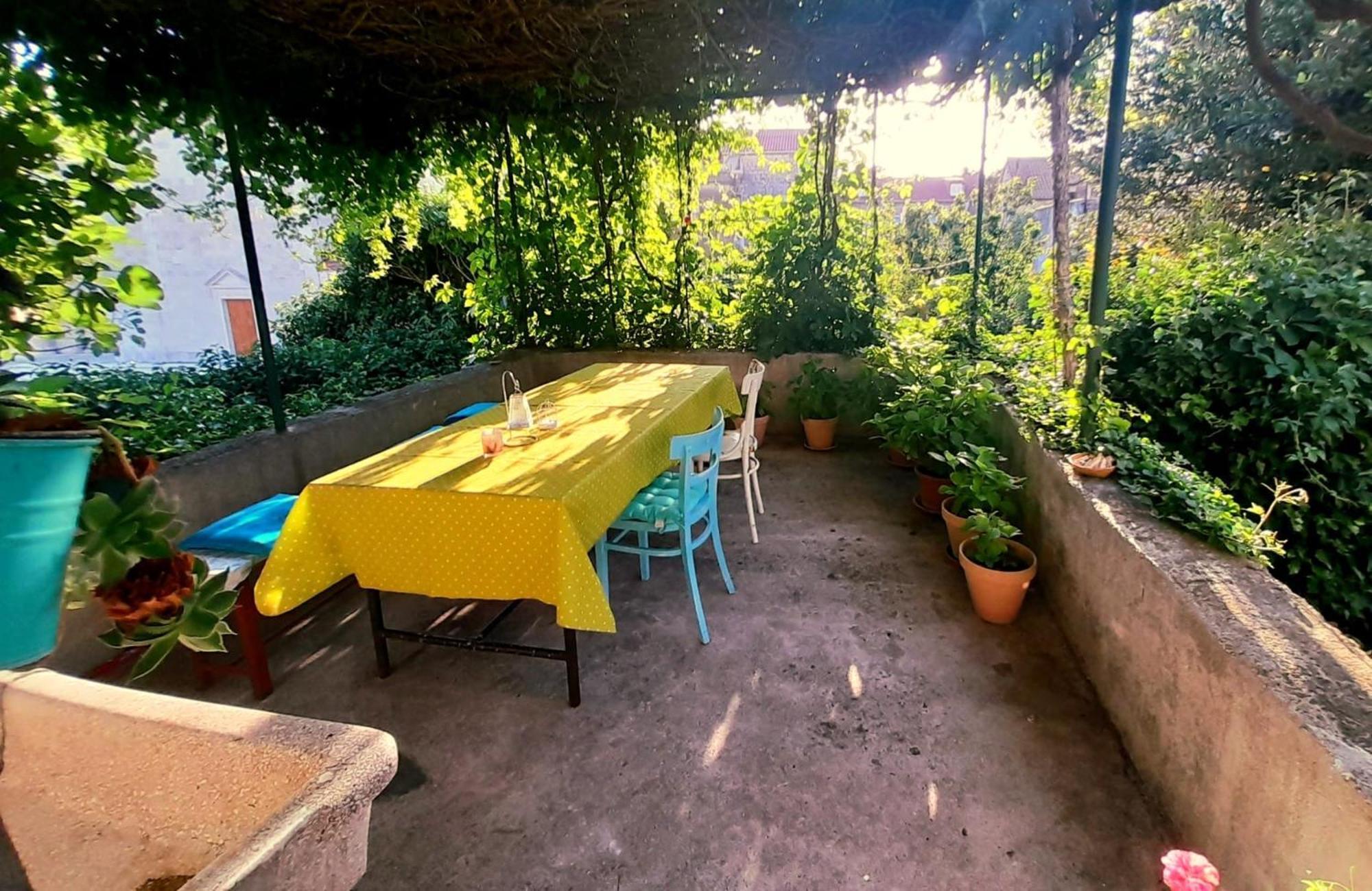 Dida Roko, Rustikalni Apartman S Terasom Каштела Экстерьер фото