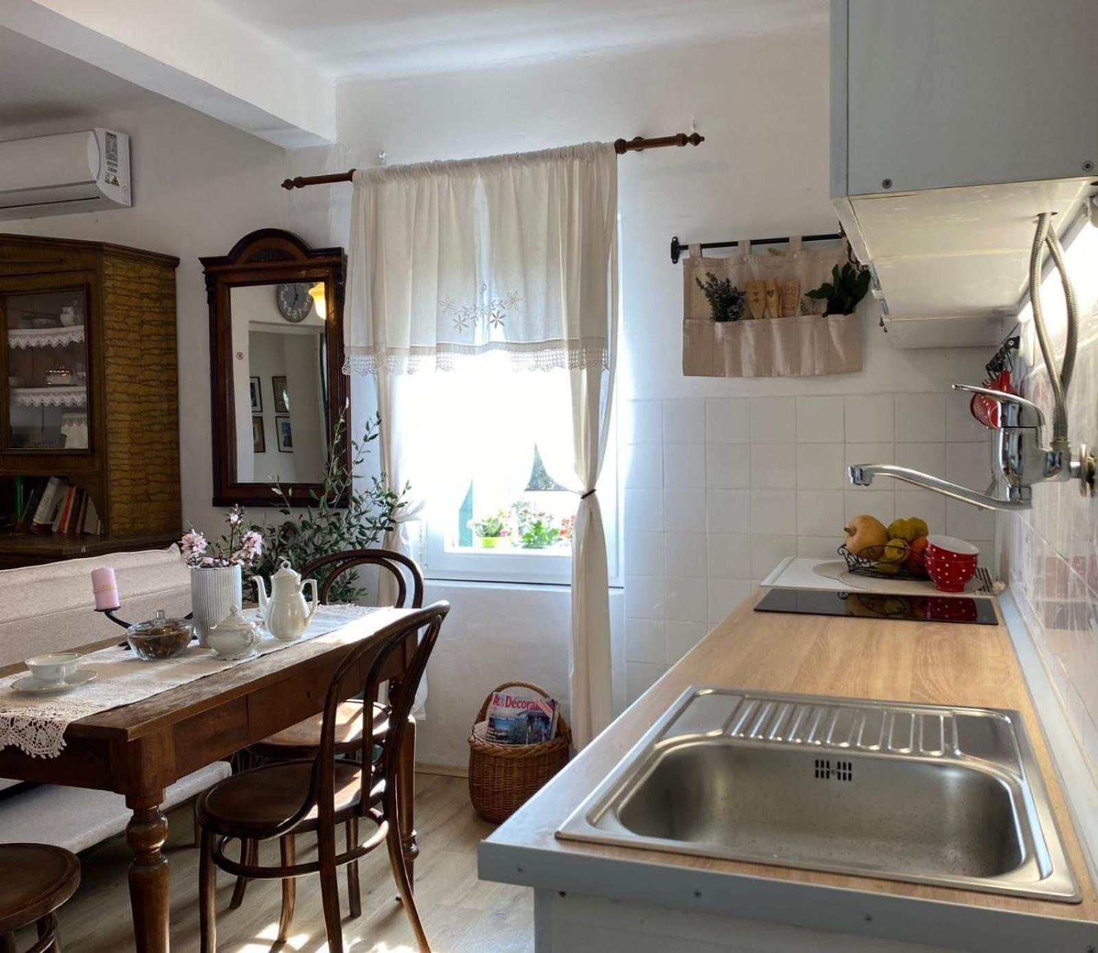 Dida Roko, Rustikalni Apartman S Terasom Каштела Экстерьер фото